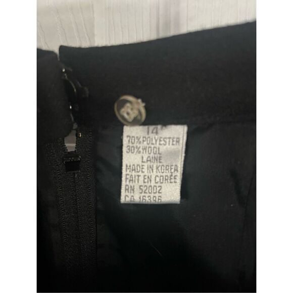 Liz Claiborne Black Skirt Size 14 - Picture 1 of 3